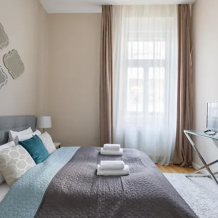 Lovely 2-bedroom At The Vaci Street 公寓 布达佩斯