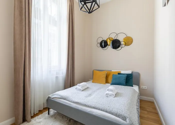 Lovely 2-bedroom At The Vaci Street *